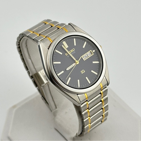 Vintage Seiko SQ Two tone Stainless Steel 36mm Men’s Quartz Watch c. Feb 1991 - Picture 3 of 8